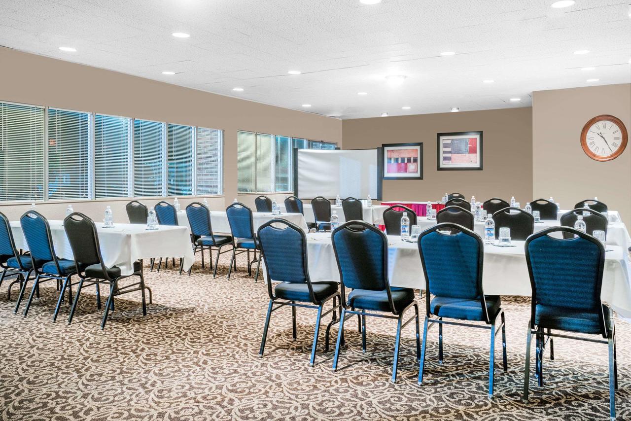 Days Inn Hotel & Conference Center La Crosse Zewnętrze zdjęcie